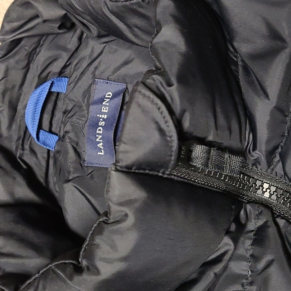 Lands End Men's Down Vest size Large - Picture 6 of 9